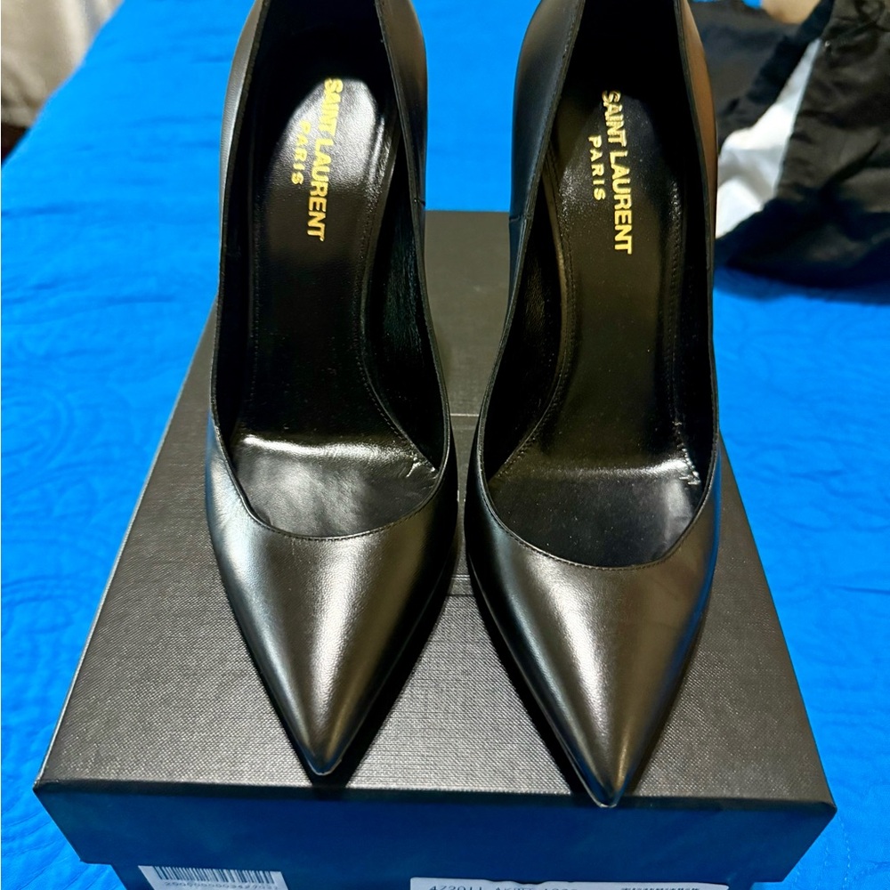 Saint Laurent Black Heels - Picture 2 of 5